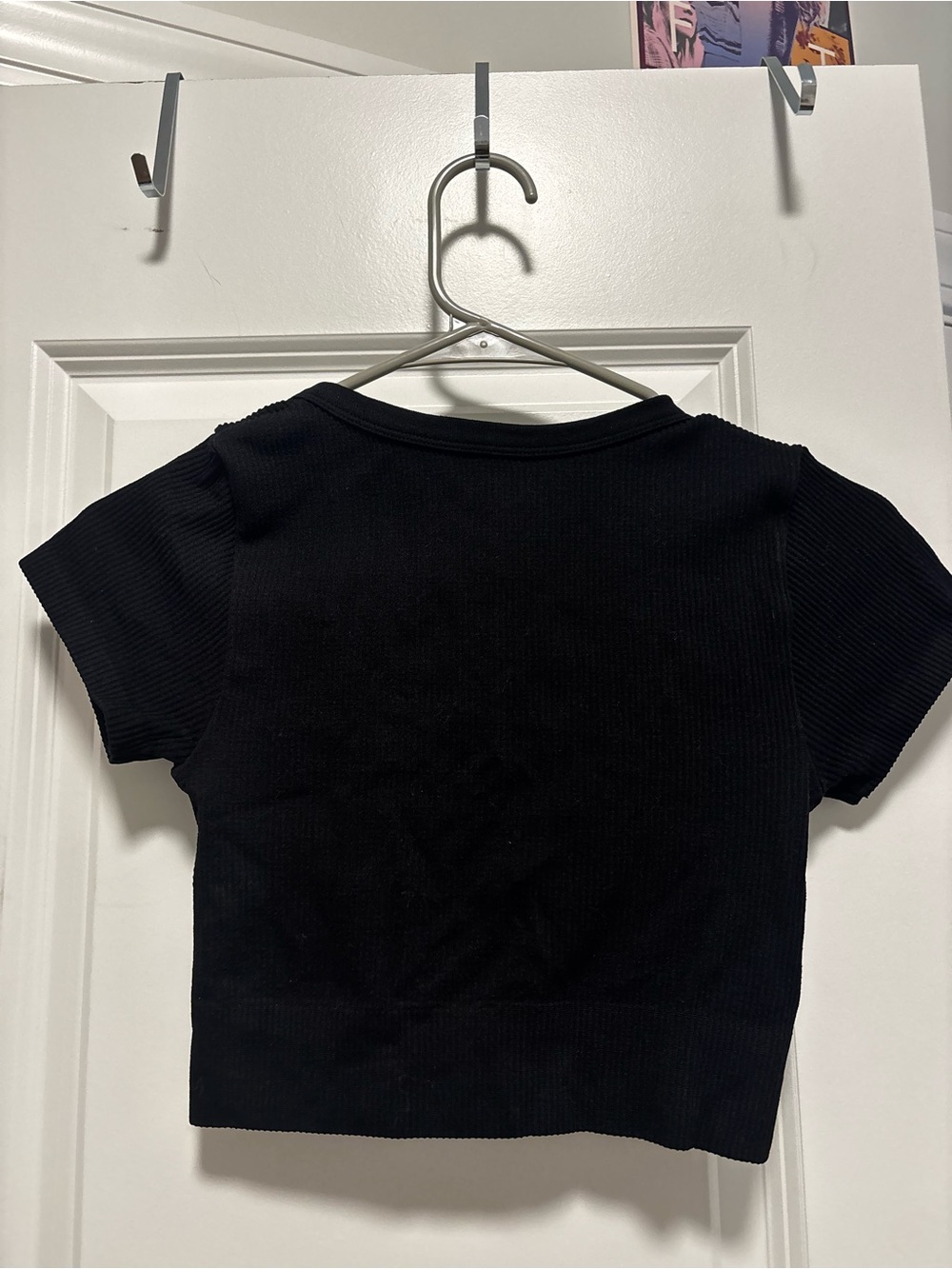 Garage Black Ribbed V-Neck Cropped Tee - Picture 3 of 3